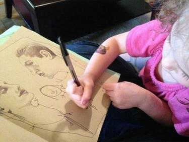 Удивителният талант на 4-годишно момиченце ще ви ококори