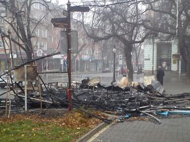 Разпитват таксиджии за изгорелия офис на Бареков в Стара Загора