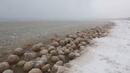 Защо езерото Мичиган се напълни с ледени топки (СНИМКИ/ВИДЕО)