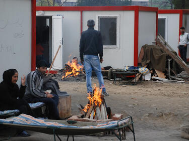 Две български заплати спасяват сирийски бежанци 