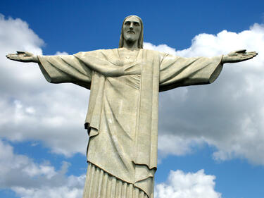 Ремонтират статуята на Христос Спасителя в Рио де Жанейро