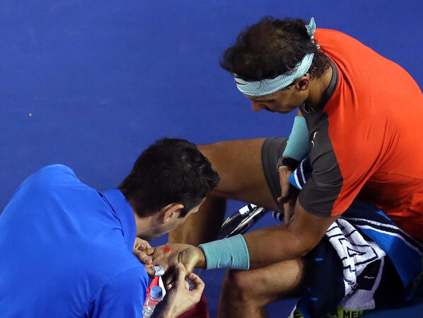 Надал прегази Федерер и е на крачка от място в историята