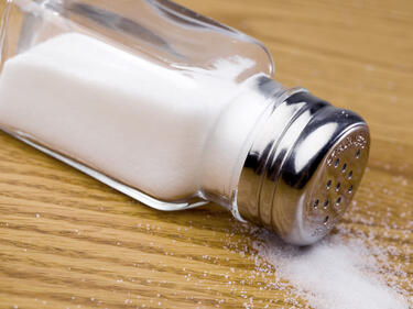 Лесен трик да не ядете толкова много сол. Вижте как!
