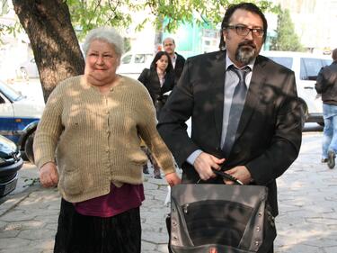 Майката на убиеца от Лясковец посети сина си зад решетките