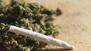 Един съд оправда болен за пушенето на  марихуана, втори го осъди