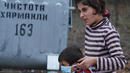 Затварят със стъклен похлупак село Розово, за да не се изпари оттам българското 