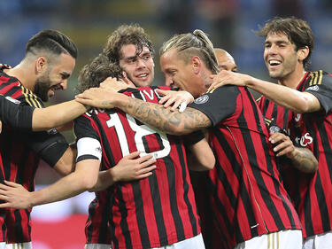 Милан с първа победа над Интер от 3 години