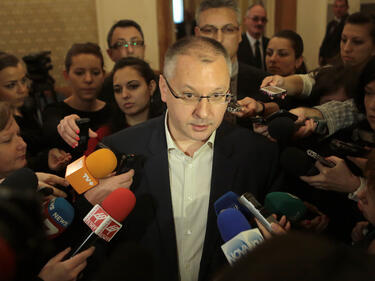 Станишев: Медиите на Прокопиев дискредитират правителството
