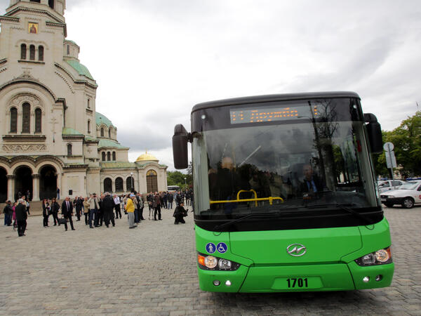 Първият електробус потегли по софийските улици (СНИМКИ)