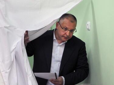 Станишев става евродепутат, но за кратко 