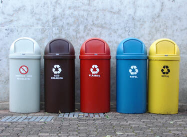 Брюксел затяга правилата за рециклиране на отпадъци