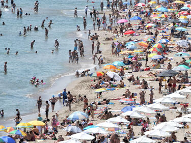 Безопасни ли са плажовете във Варна?