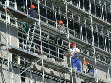 Какви рискове крие професията "строител" 