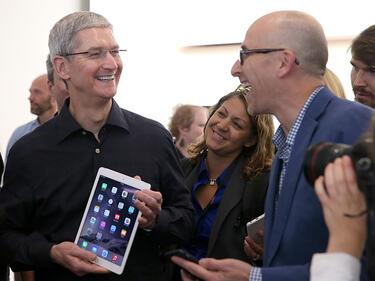 Шефът на Apple: Аз съм горд хомосексуалист
