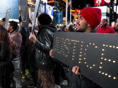 Протести в над 170 американски града заради смъртта на Майкъл Браун 