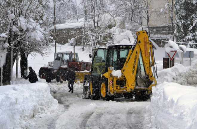 Невъзможно ли е да се преживее снежната блокада на Ардино (СНИМКИ) 
