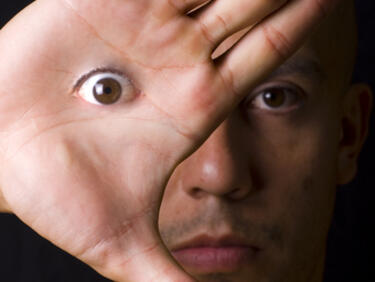 Движенията на очите могат да манипулират избора ни