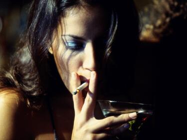 Страхът от напълняване пречи на жените да откажат цигарите