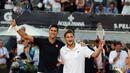 Тоти и Джокович в благотворителен тенис мач