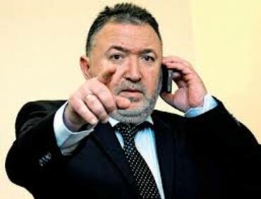 ДАНС и прокуратура разследват за корупция кмета на Карлово