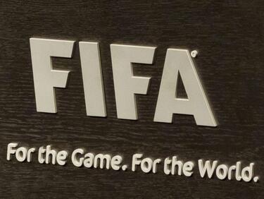 Европейският парламент призова ФИФА да смени бързо Блатер