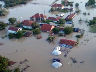 Европа отпуска 66,5 милиона евро заради наводненията у нас, Румъния и Италия 
