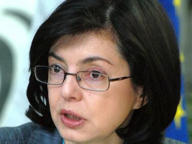 Законът срещу корупцията на Кунева мина през три от най-важните комисии в НС