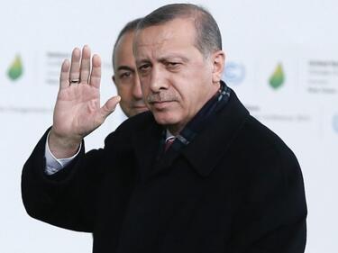 Ердоган направи шеметна сделка! Смени руския газ с катарски и бонус военна база