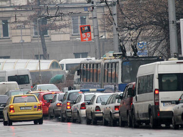 Тапи от коли на всички изходи на София, до момента има 30 ПТП-та