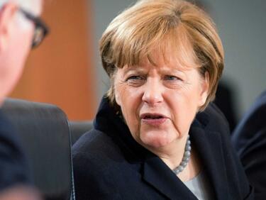 Меркел забива нож в гърба на социалдемократите?