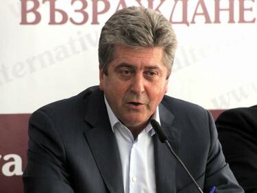 Първанов намекна, че пак може да се кандидатира за президент