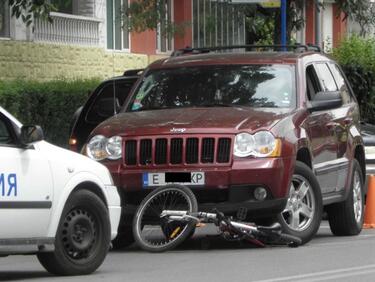 Жена блъсна дете пред районно в Благоевград