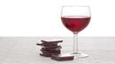 Червеното вино, черният шоколад и малините забавят болестта на Алцхаймер 