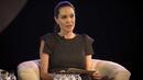Джоли се превъплъщава във войник в Афганистан