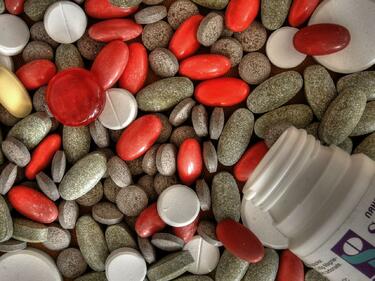Законови промени слагат край на дефицита на лекарства и рекета на фармацевтите