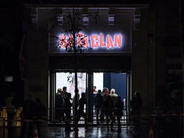 Година след ужаса в Париж: „Батаклан“ пак отвори врати
