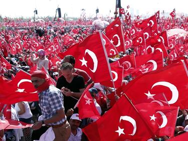 Едва 22% от турците искат да са в ЕС