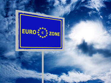 Шефът на БНБ и финансовият министър: Далече сме от еврозоната