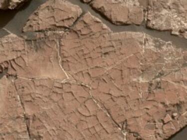 Откриха следи от кал на Марс