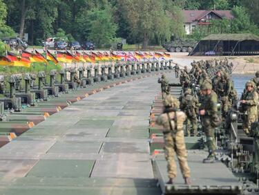Германия става световна военна сила, скоро ще има 200-хилядна армия