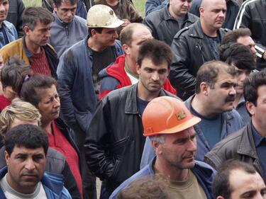 Миньорите от рудник "Оброчище" отново обявиха гладна стачка