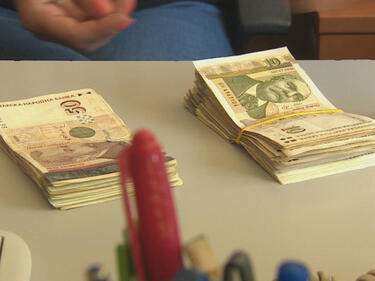Полицията издирва собствениците на изгубени пари