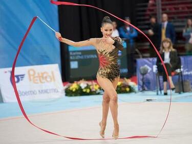 Българската художествена гимнастика отново на върха, отново „златна“!(СНИМКИ)