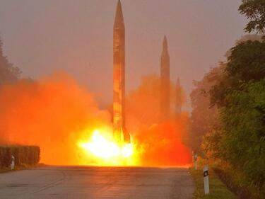 Северна Корея демонстрира на САЩ как може да им нанесе ядрен удар