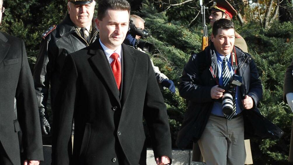 Бившият македонски премиер Никола Груевски може да влезе в ареста.