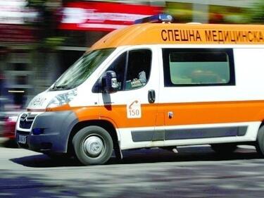 В жегата вчера: Над 300 спешни случая в София и нападнати медици
