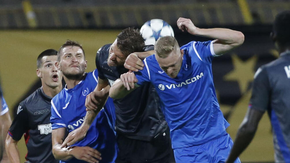 Левски разочарова своите фенове, след като отпадна от Лига Европа.
