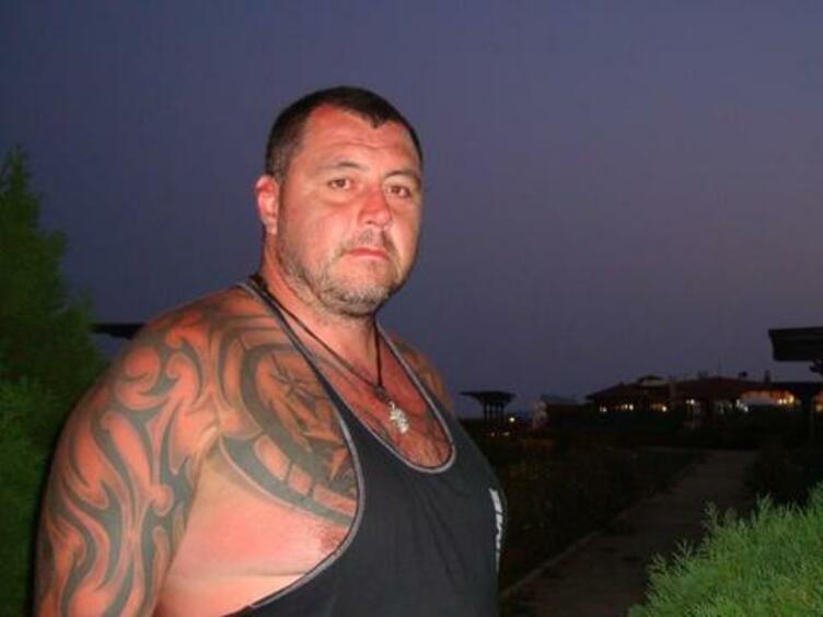 43 годишният Данаил Божилов е мъжът който беше застрелян тази сутрин с един куршум