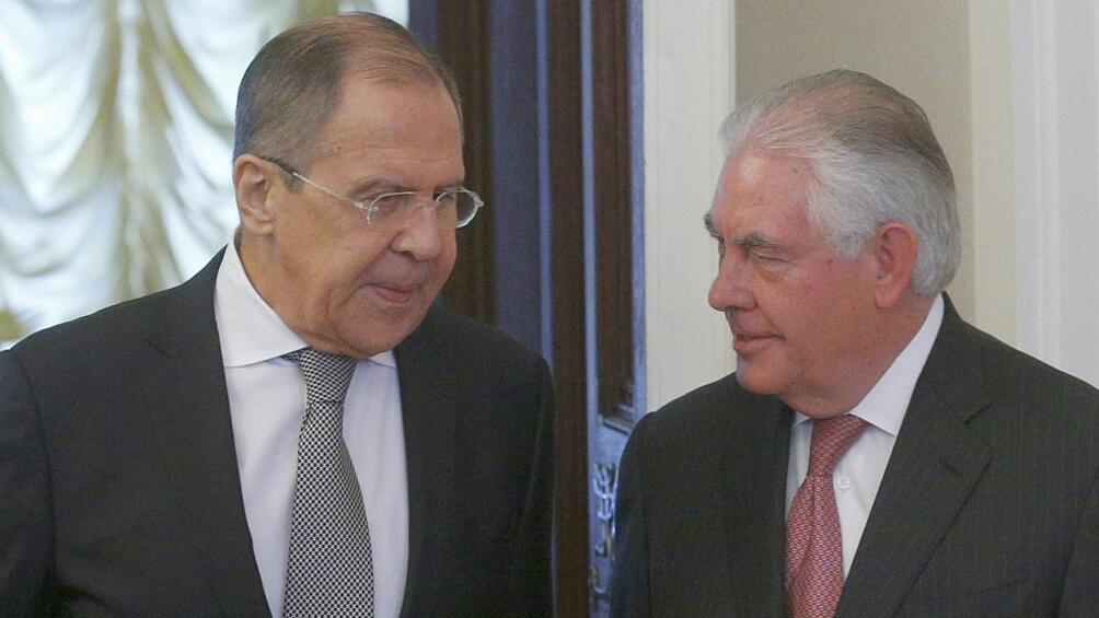 Американският държавен секретар Рекс Тилърсън и руският министър на външните работи Сергей Лавров проведоха