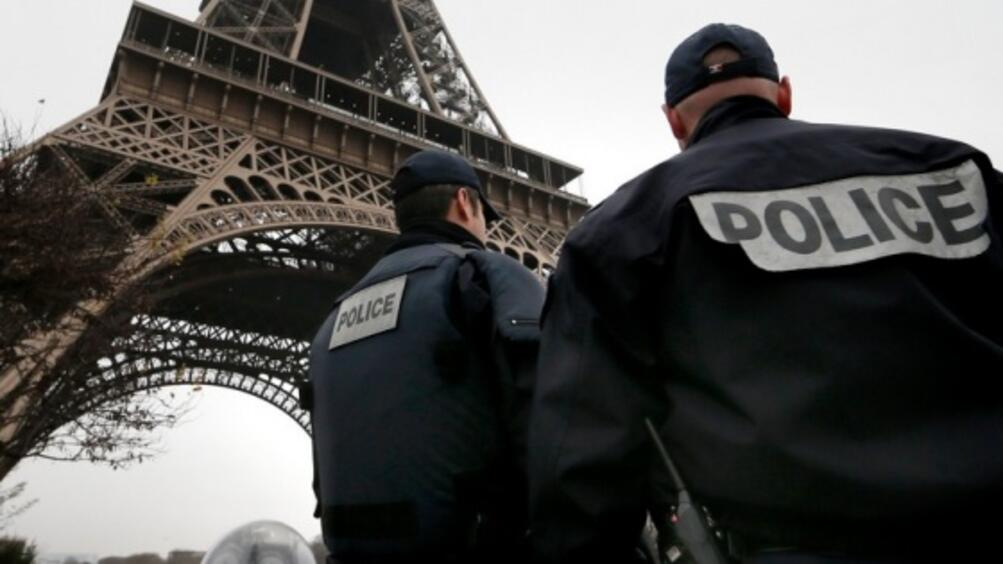 Нападателят от Париж който вчера сутринта прегази с колата си